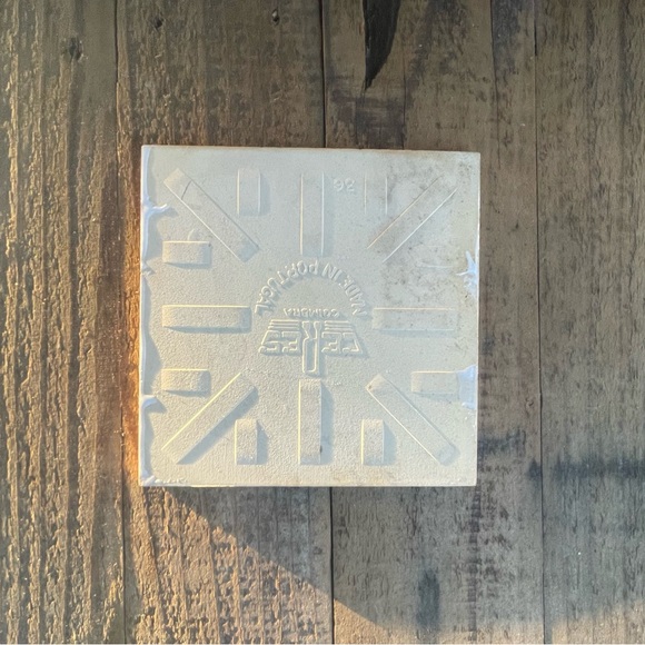 Ceramic Glazed Clay Tiles 4 x 4" Made in Portugal - Set of 2 - Picture 11 of 13